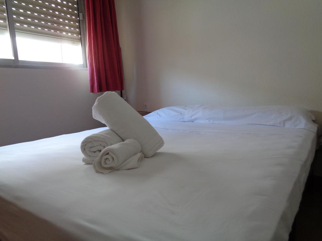 Apartamentos Ramirez 3000 กรานาดา ภายนอก รูปภาพ