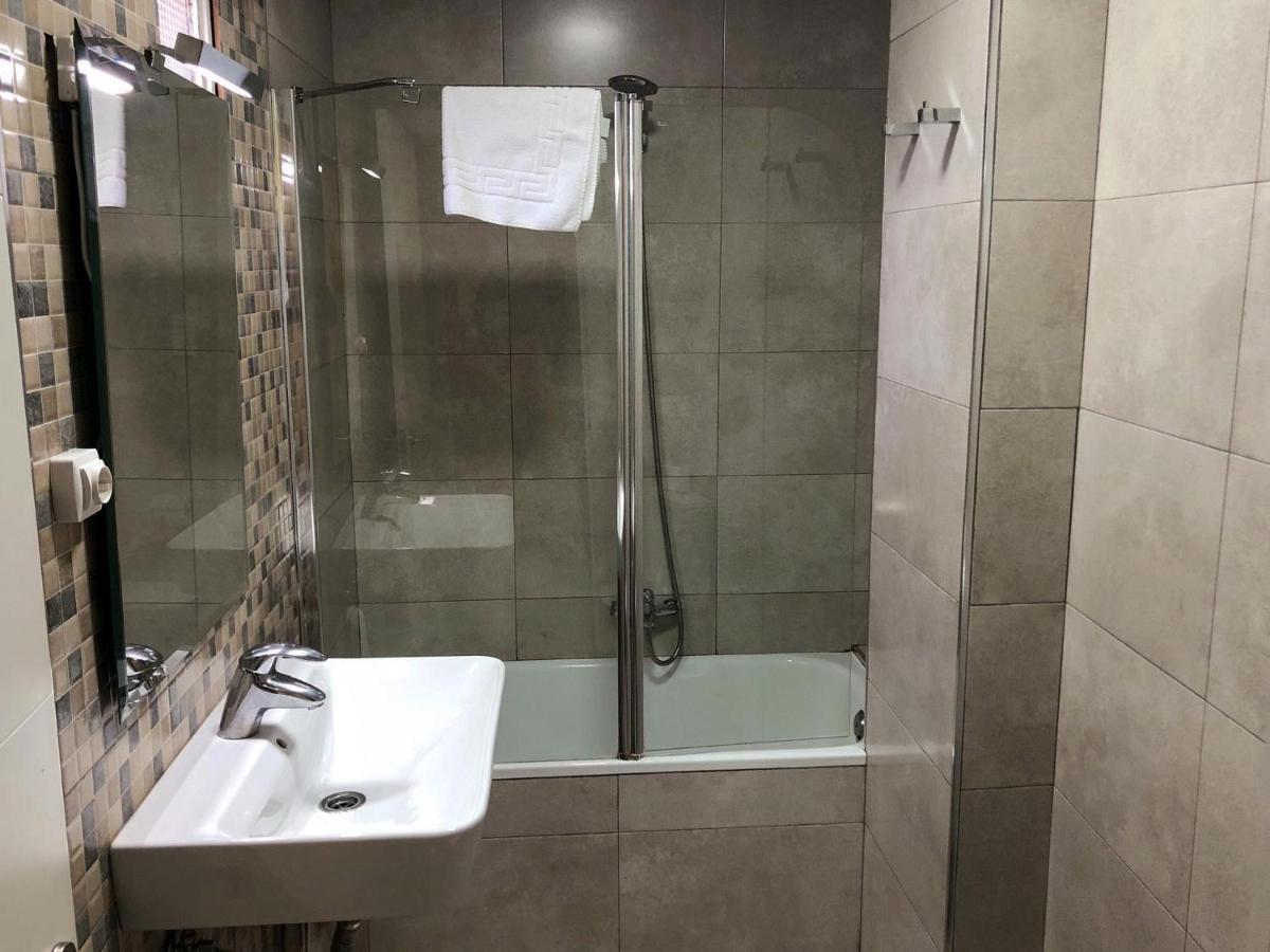 Apartamentos Ramirez 3000 กรานาดา ภายนอก รูปภาพ